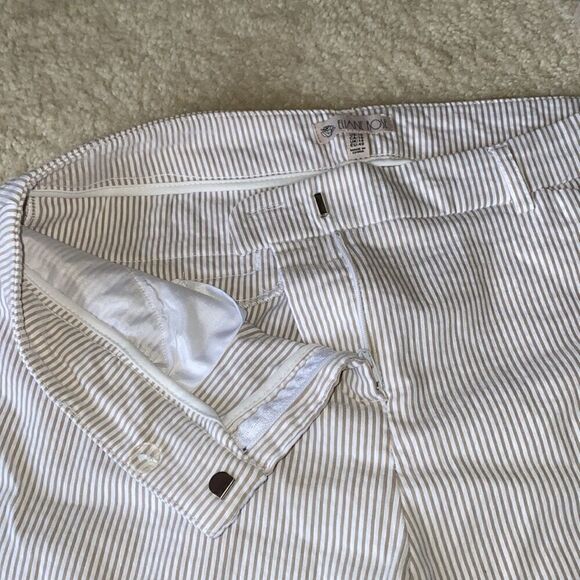 ELAINE ROSE Tan + White Sear Sucker Pants 🤎 - Picture 4 of 5
